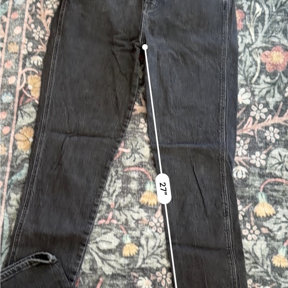 Old Navy Vintage Slim Jeans in Charcoal - Picture 2 of 3
